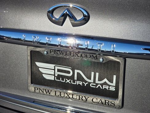 Used 2017 INFINITI Q50 3.0t Premium w/ Driver Assistance Package image 16