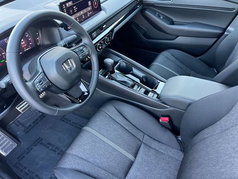 Used 2025 Honda Accord Sport image 10