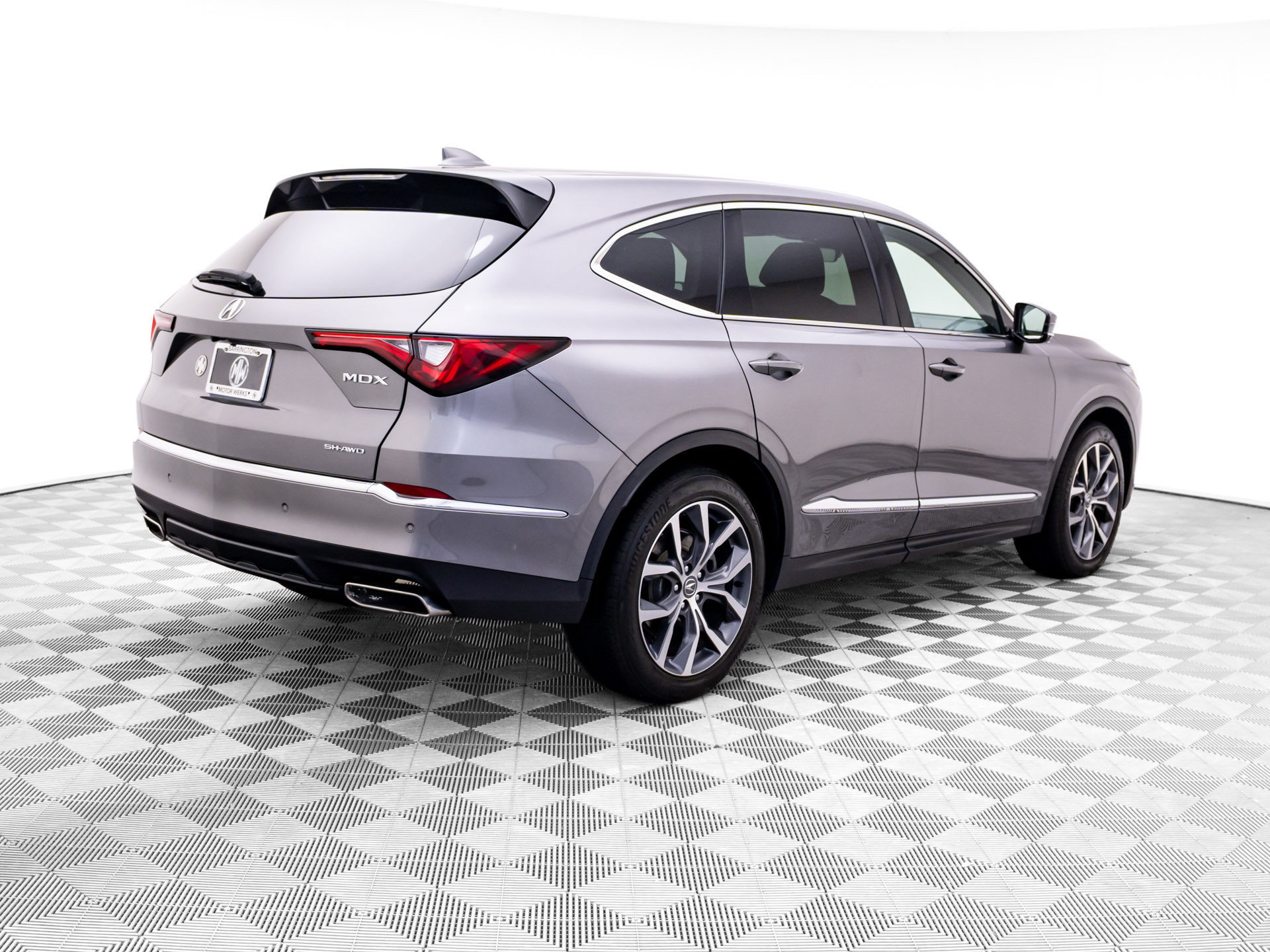 Used 2023 Acura MDX w/ Technology Package AWD/4WD image 5