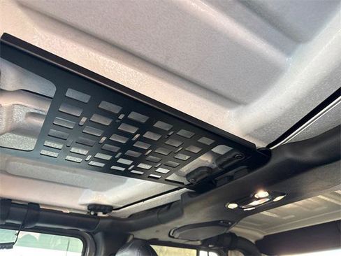 Certified 2023 Jeep Gladiator Overland image 12