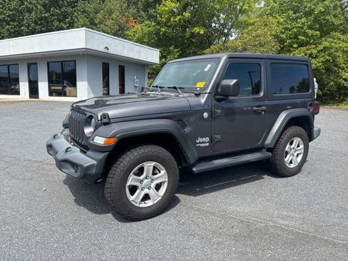 Used 2021 Jeep Wrangler Sport AWD/4WD image 2