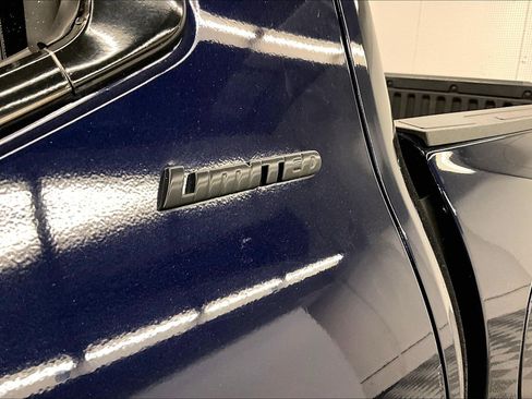 Used 2023 Toyota Tundra Limited AWD/4WD image 36