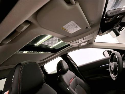New 2026 Nissan Kicks SR w/ SR Premium Package AWD/4WD image 35