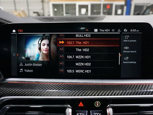 Used 2021 BMW X5 M50i w/ Premium Package image 12