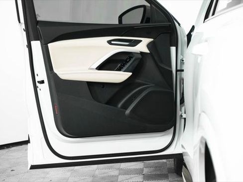 Certified 2025 Audi Q5 Premium image 10