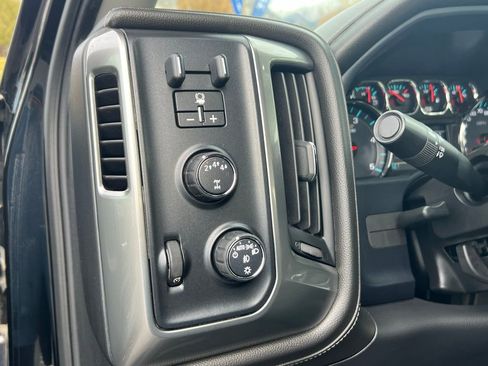 Used 2018 Chevrolet Silverado 2500 LTZ w/ Duramax Plus Package image 30