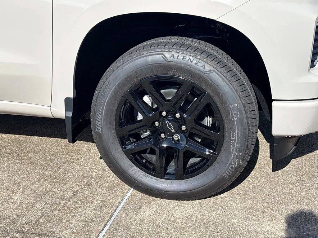 New 2026 Chevrolet Silverado 1500 RST w/ LPO, Dark Essentials Package RWD image 8