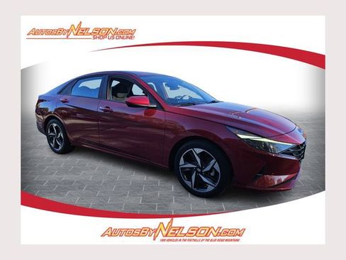 Used 2023 Hyundai Elantra SEL w/ Convenience Package image 1