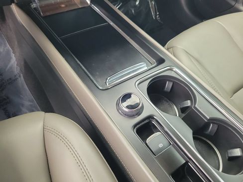 Used 2024 Lincoln Corsair FWD image 26