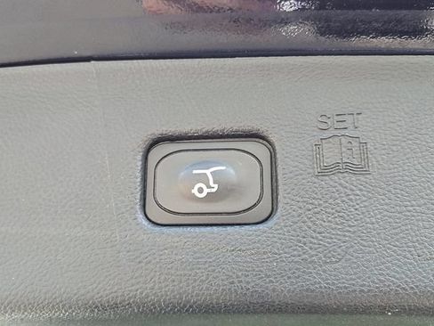 Used 2021 Ford Edge SEL w/ Convenience Package AWD/4WD image 28