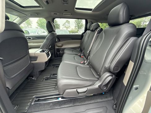New 2026 Kia Carnival SX FWD image 43