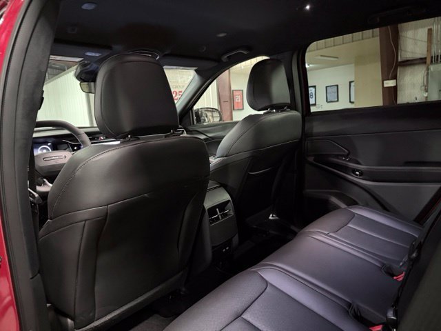 Used 2026 Jeep Cherokee Limited AWD/4WD image 11