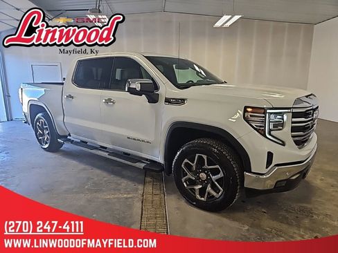 New 2026 GMC Sierra 1500 SLT image 1