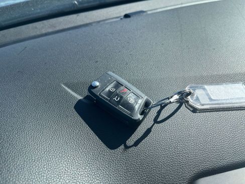 Used 2025 Volkswagen Jetta Sport image 20