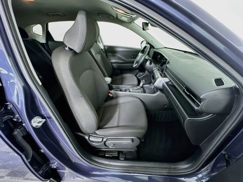 Used 2025 Hyundai Kona SEL FWD image 32