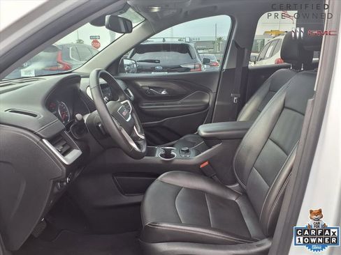 Used 2022 GMC Terrain SLT image 16