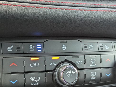 Used 2026 Dodge Durango GT AWD/4WD image 25