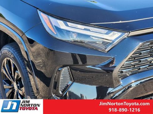 Used 2023 Toyota RAV4 SE AWD/4WD image 9