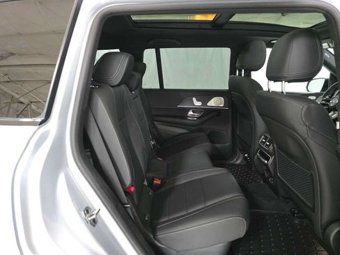Used 2026 Mercedes-Benz GLS 450 4MATIC image 12