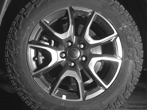 Used 2025 Jeep Compass Trailhawk image 12