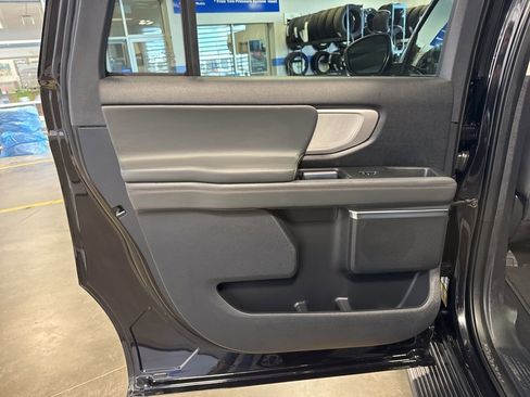 Used 2025 Ford Expedition Max Active AWD/4WD image 28