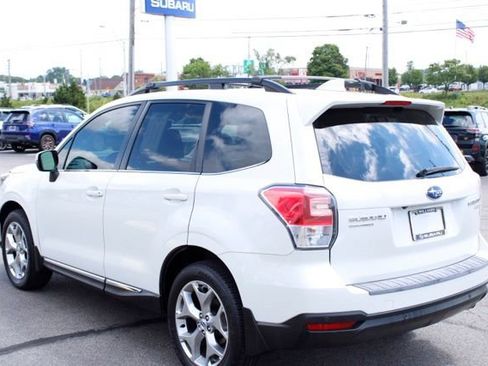 Used 2017 Subaru Forester 2.5i Touring AWD/4WD image 5