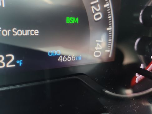 Used 2025 Toyota RAV4 XLE AWD/4WD image 35