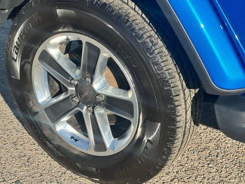 Used 2021 Jeep Wrangler Unlimited Sahara image 10