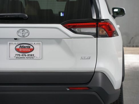 Used 2024 Toyota RAV4 XLE Premium image 10