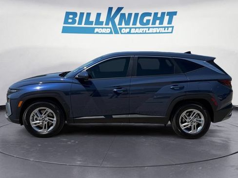 Used 2026 Hyundai Tucson SE FWD image 2