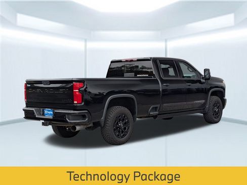 Used 2024 Chevrolet Silverado 3500 High Country w/ Technology Package image 6