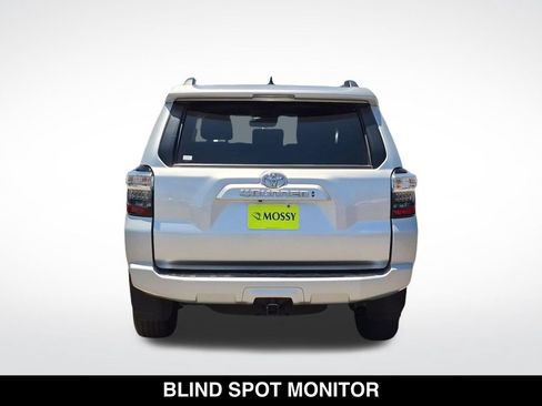 Used 2023 Toyota 4Runner SR5 AWD/4WD image 8