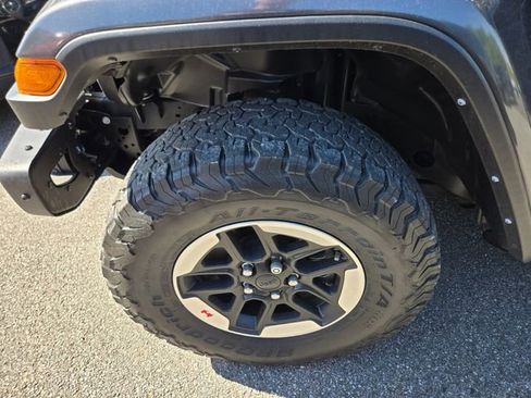 Used 2021 Jeep Wrangler Unlimited Rubicon AWD/4WD image 4