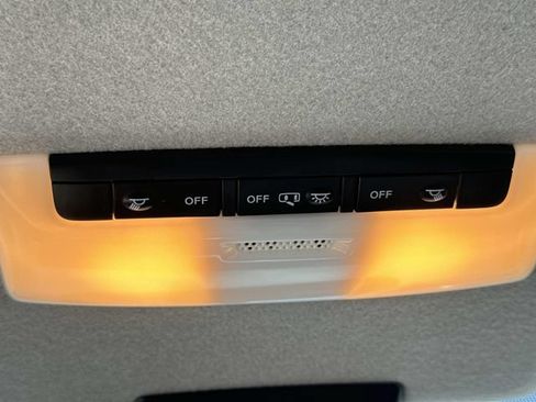 Used 2025 Nissan Kicks Play S FWD image 41