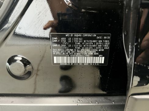 Used 2025 Subaru Outback Premium w/ Popular Package #1A AWD/4WD image 19