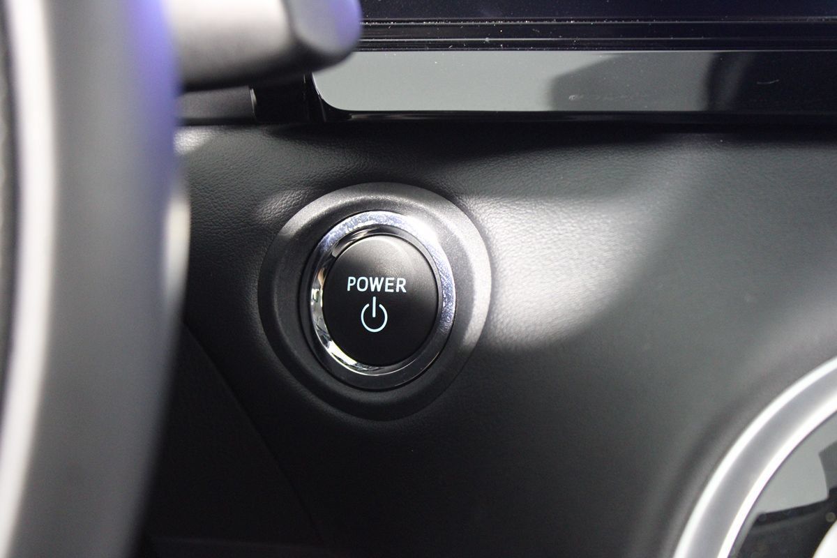 Used 2023 Toyota Mirai w/ Advanced Technology Package RWD image 17