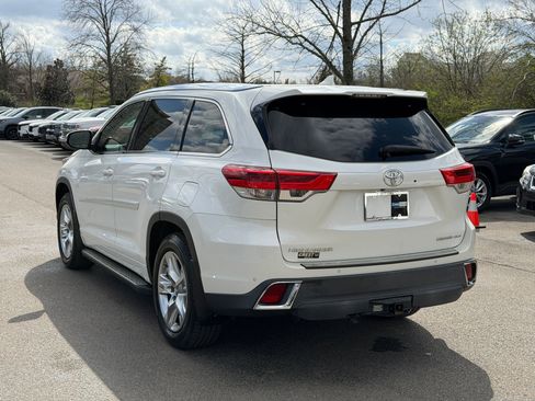 Used 2017 Toyota Highlander Limited w/ Protection Package #3 image 3