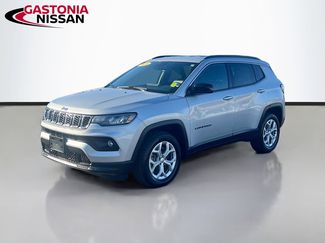 Used 2024 Jeep Compass Latitude video 3