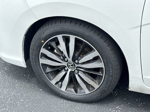 Used 2020 Honda Fit EX image 5