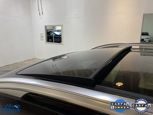 Used 2024 BMW X7 xDrive40i w/ Premium Package image 96