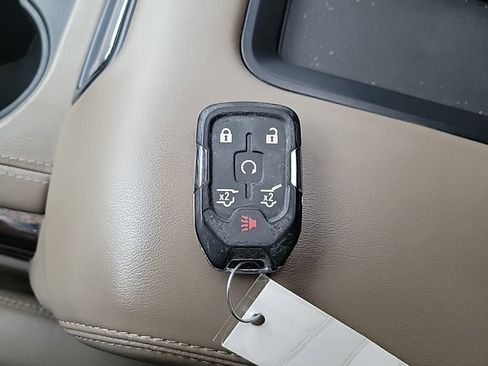 Used 2018 GMC Yukon SLT w/ Open Road Package image 27