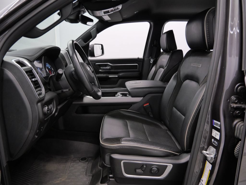 Used 2023 RAM 1500 Laramie AWD/4WD image 13
