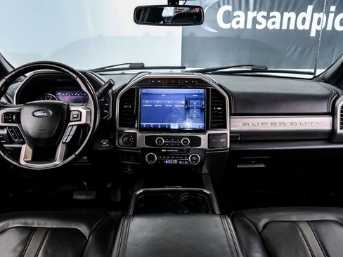 Used 2022 Ford F450 Platinum image 10