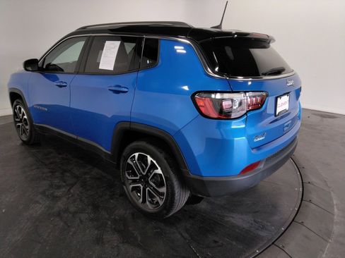 Used 2022 Jeep Compass Limited image 8