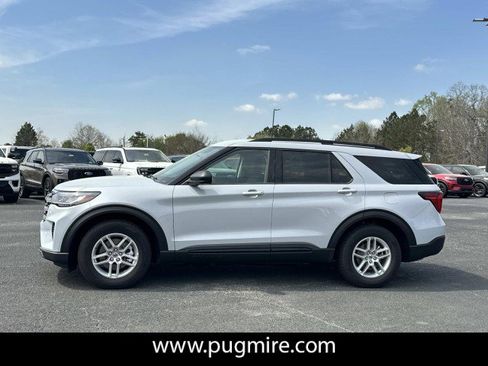 New 2026 Ford Explorer Active image 4