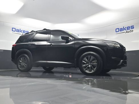 Used 2022 Nissan Pathfinder SV w/ SV Black Package FWD image 38