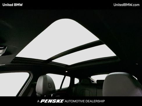 Used 2025 BMW X4 M40i image 12