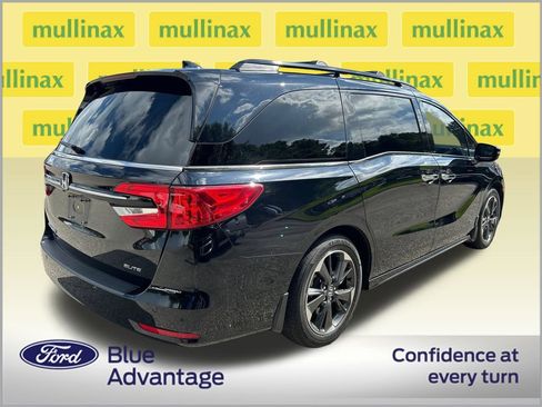 Used 2024 Honda Odyssey Elite image 2