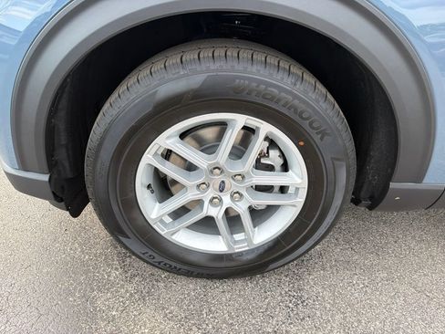 New 2026 Ford Explorer Active w/ Active Comfort Package RWD image 9