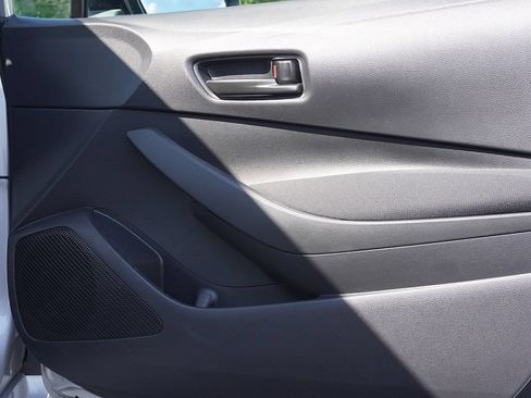 Used 2024 Toyota Corolla LE FWD image 11